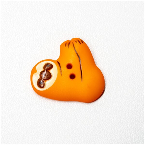 Faultier Knopf Orange