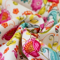 Fat Quarter Baumwolle grosse Blumen auf Weiss